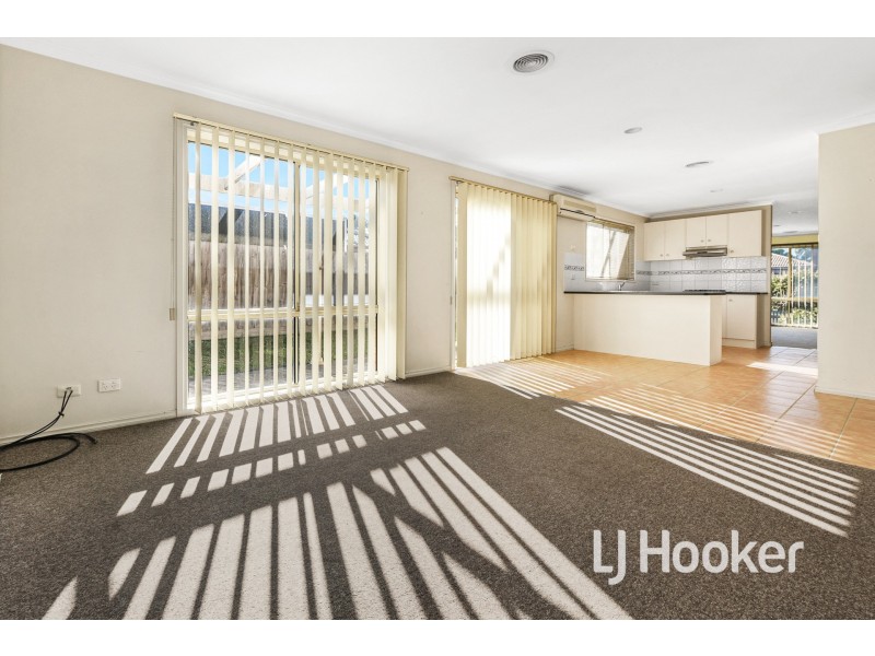 12/35 Narellan Drive, Hampton Park VIC 3976