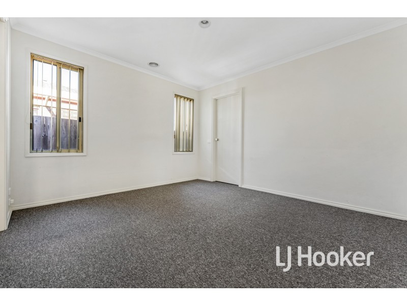 12/35 Narellan Drive, Hampton Park VIC 3976