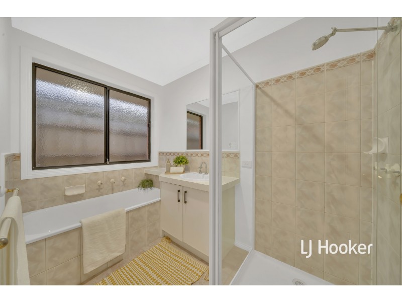 10 Nihila Court, Hampton Park VIC 3976