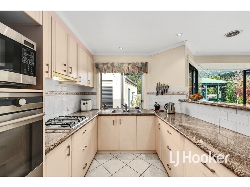 31 Highland Avenue, Hampton Park VIC 3976