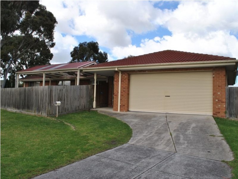 15 Strabane Way, Hampton Park VIC 3976