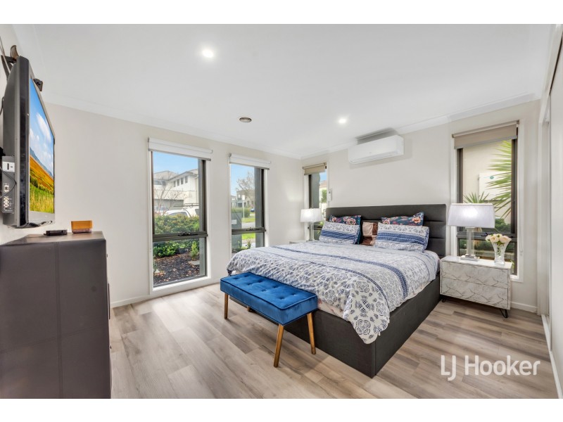 17 Meridian Circuit, Berwick VIC 3806