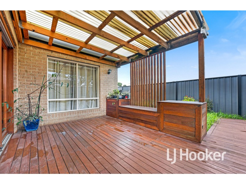 9 Flemington Way, Clyde North VIC 3978