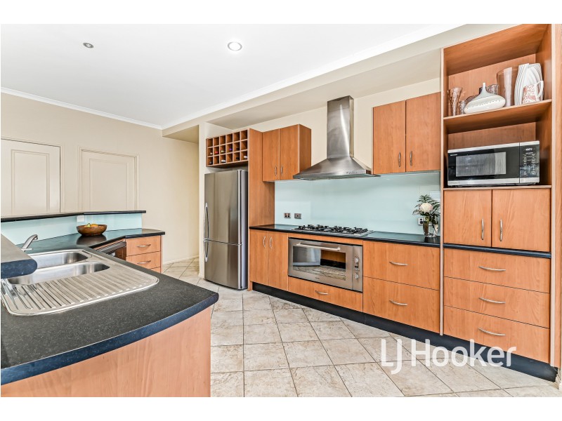 12 Park City Drive, Lynbrook VIC 3975