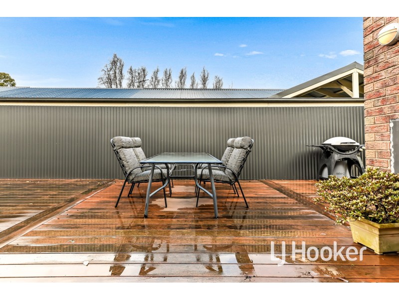 12 Park City Drive, Lynbrook VIC 3975