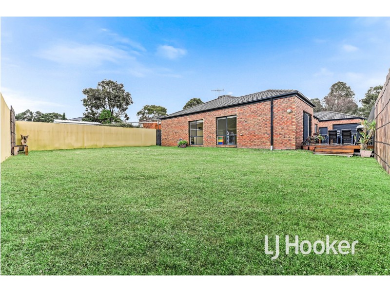 12 Park City Drive, Lynbrook VIC 3975