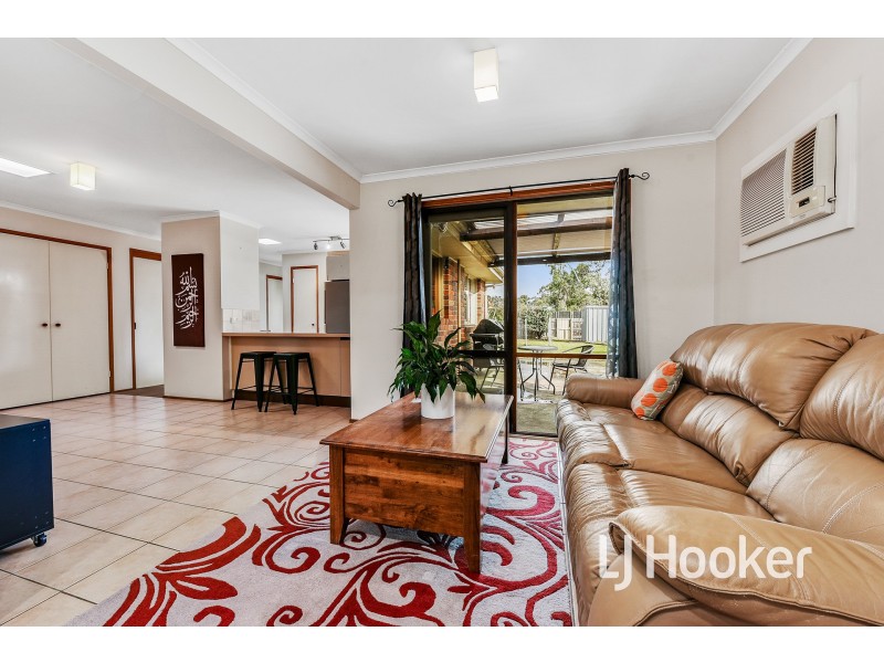 4 Craigie Court, Hampton Park VIC 3976