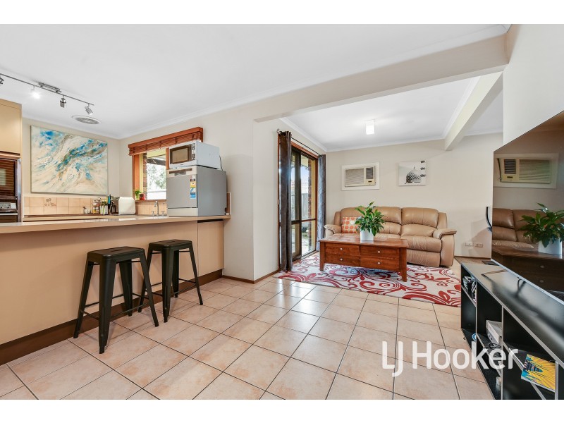 4 Craigie Court, Hampton Park VIC 3976