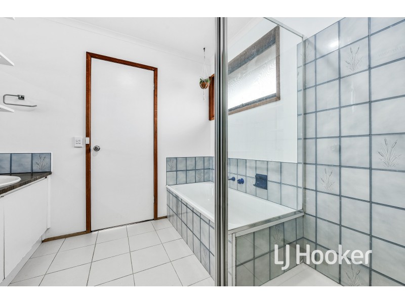 4 Craigie Court, Hampton Park VIC 3976