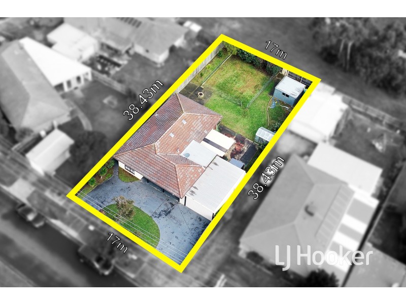 4 Craigie Court, Hampton Park VIC 3976
