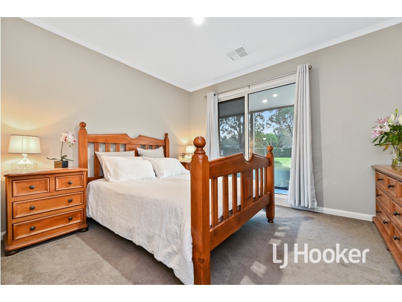 36 Collison Road, Cranbourne East VIC 3977