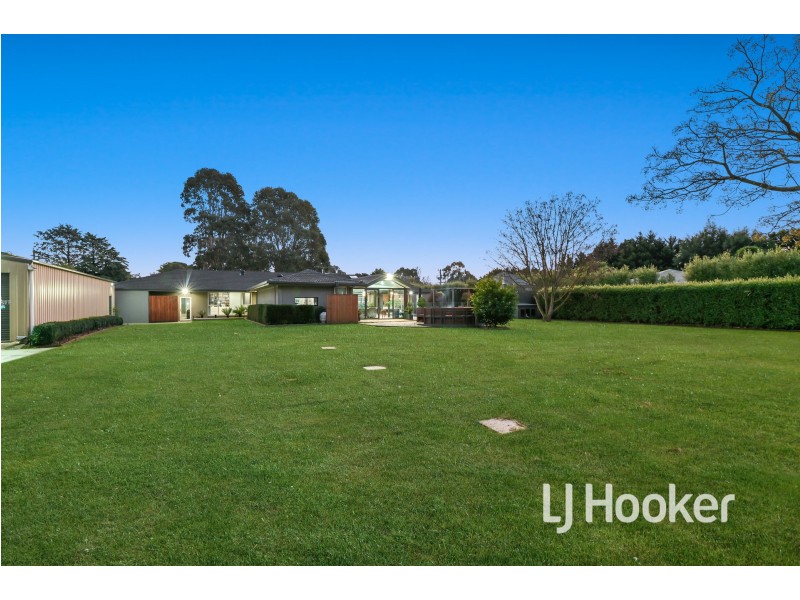 36 Collison Road, Cranbourne East VIC 3977
