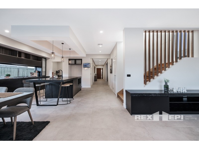 95 Castillo Avenue, Clyde North VIC 3978