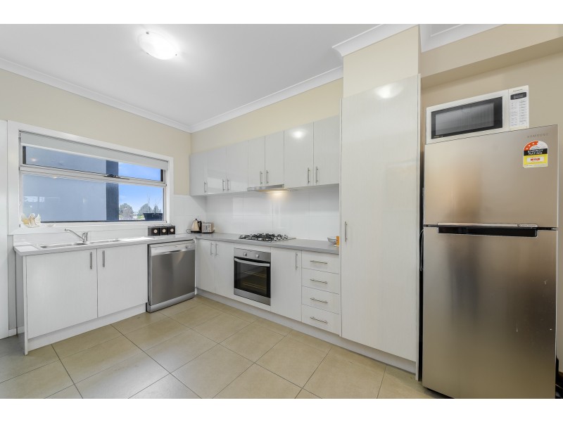 10 Rocket Lane, Cranbourne North VIC 3977