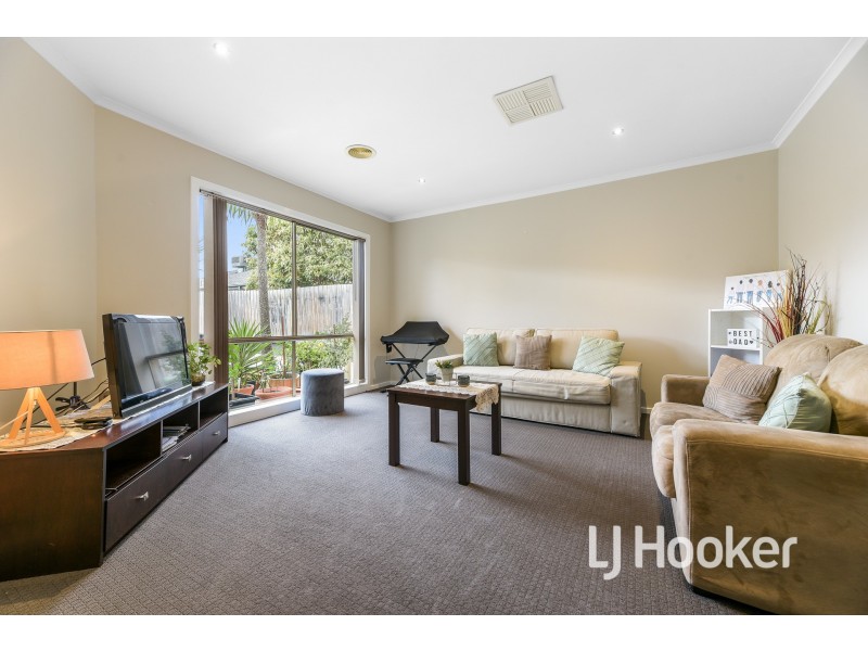 23a Strong Drive, Hampton Park VIC 3976