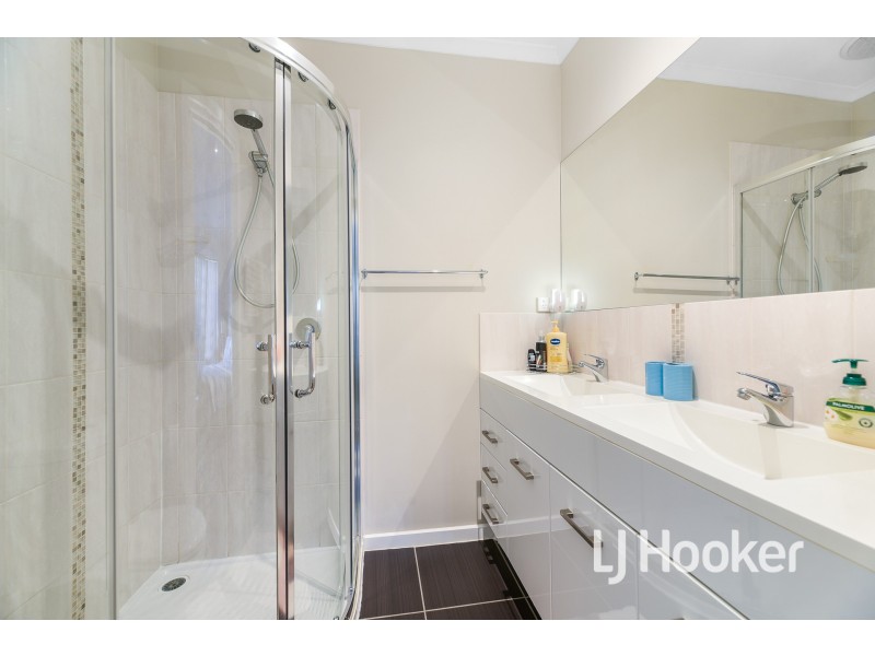 23a Strong Drive, Hampton Park VIC 3976