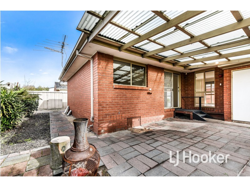2/8 Hayes Road, Hampton Park VIC 3976