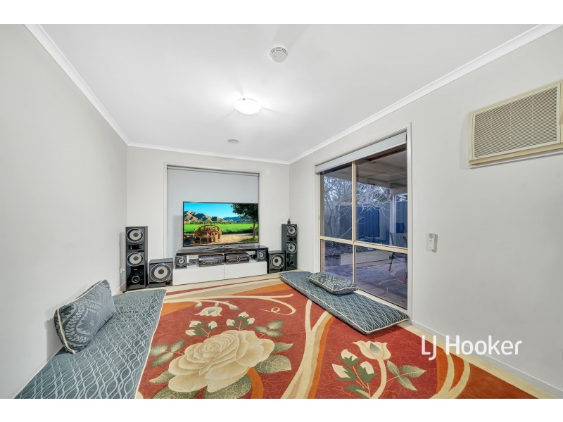 1 Nimbus Court, Hampton Park VIC 3976