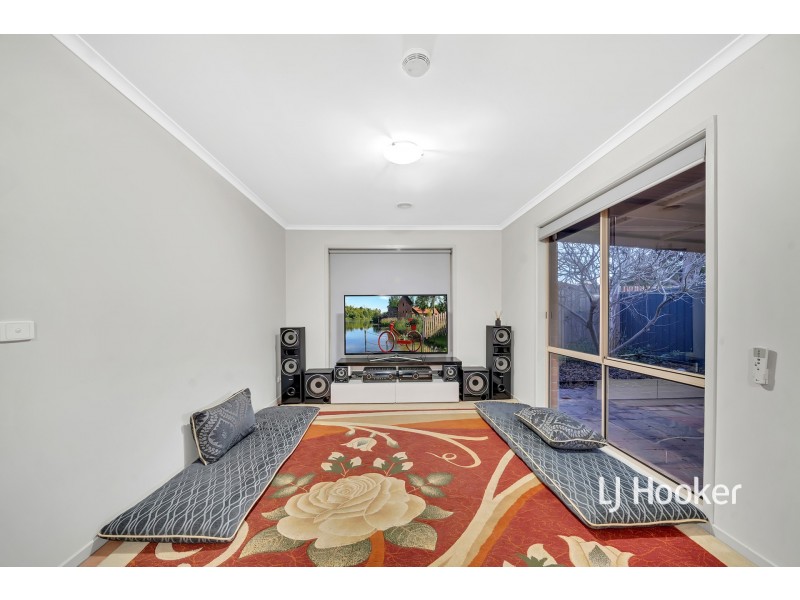 1 Nimbus Court, Hampton Park VIC 3976