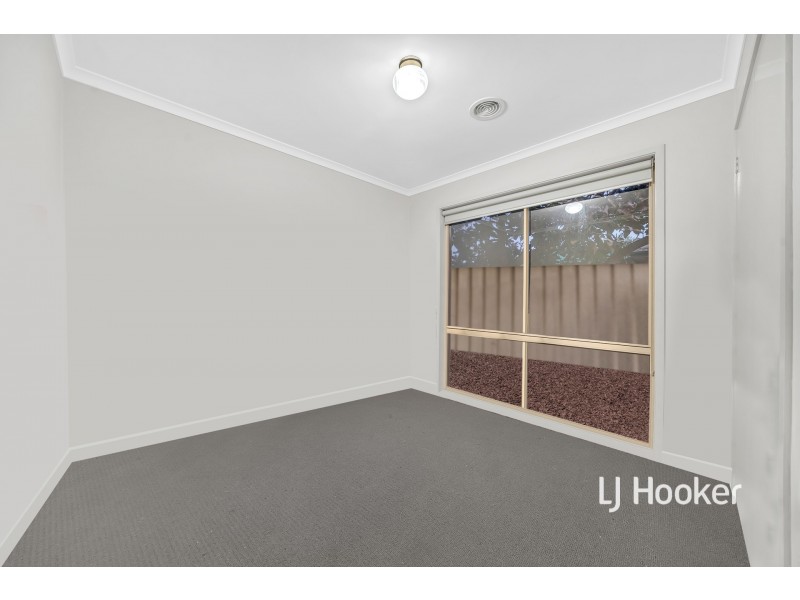 1 Nimbus Court, Hampton Park VIC 3976
