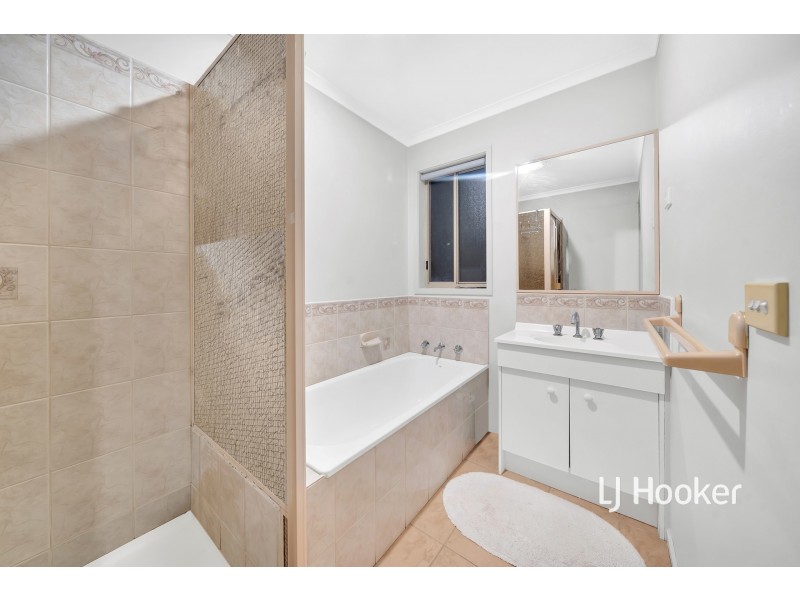 1 Nimbus Court, Hampton Park VIC 3976