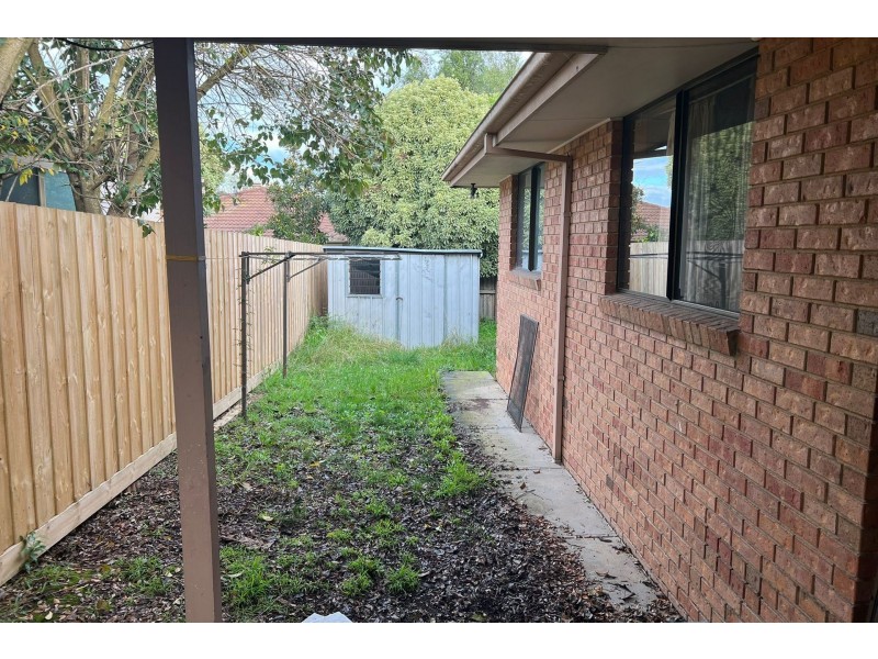 23 Escott Grove, Berwick VIC 3806