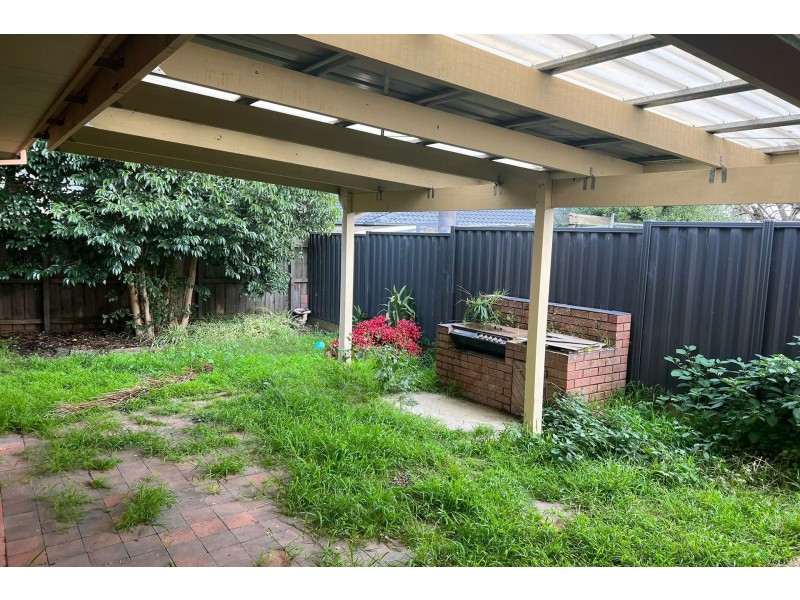 23 Escott Grove, Berwick VIC 3806