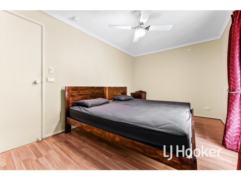 8 Ivan Crescent, Hampton Park VIC 3976