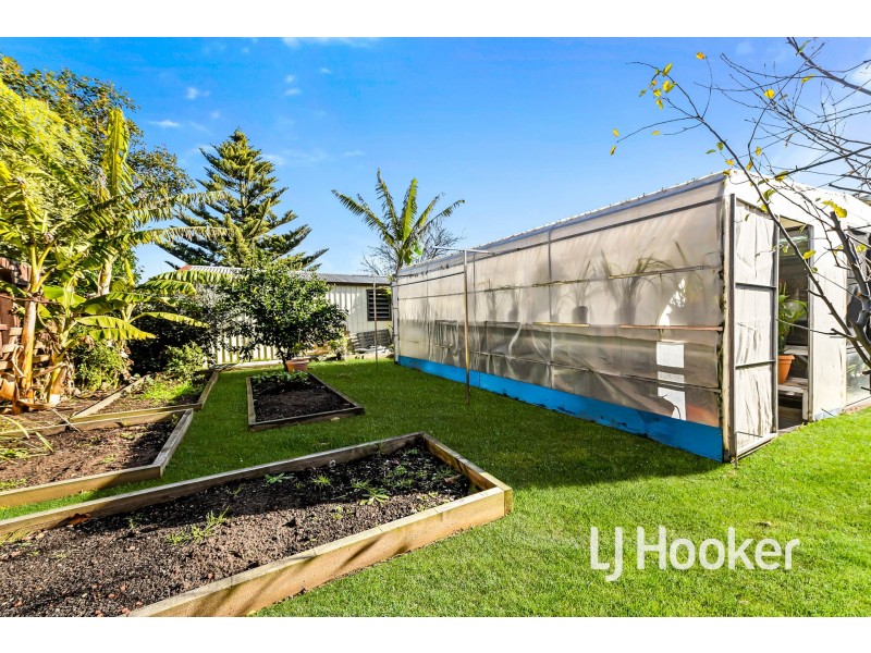 8 Ivan Crescent, Hampton Park VIC 3976