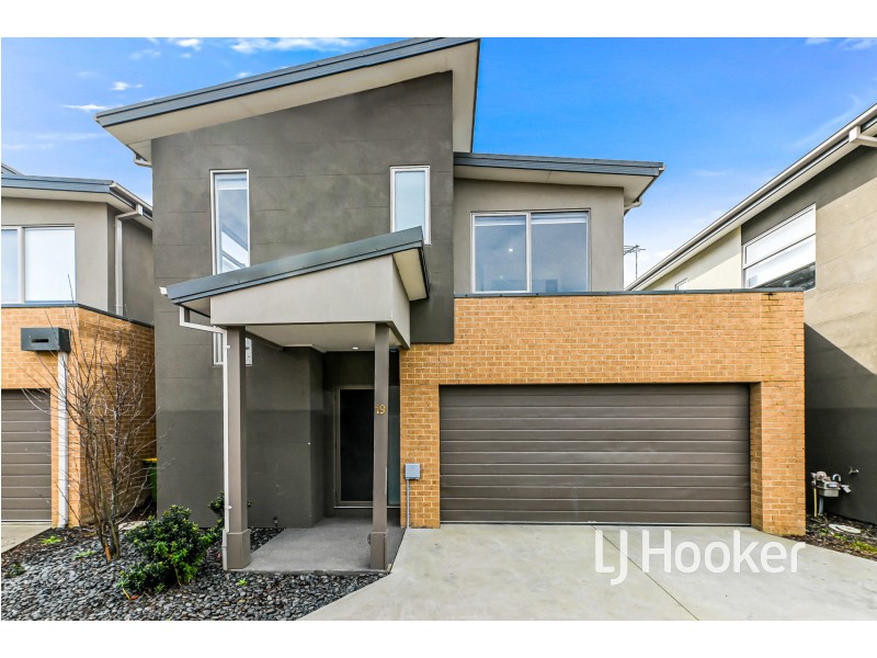 19/365 Pound Road, Hampton Park VIC 3976