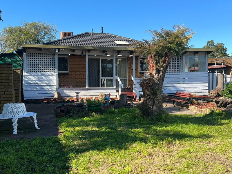 37 The Grange, Hampton Park VIC 3976