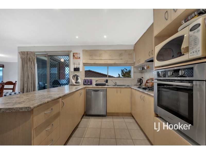 46 Kirkwood Crescent, Hampton Park VIC 3976