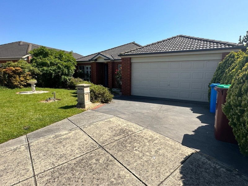 6 Matilda Court, Lynbrook VIC 3975