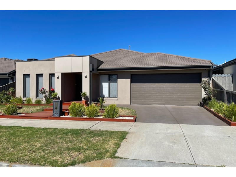 60 Highmount Drive, Hampton Park VIC 3976