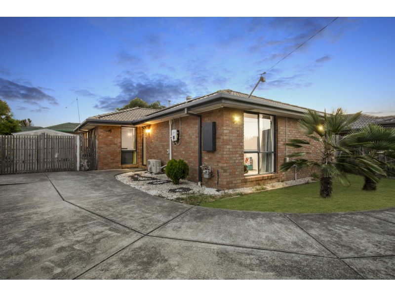 4 Joyce Street, Cranbourne West VIC 3977
