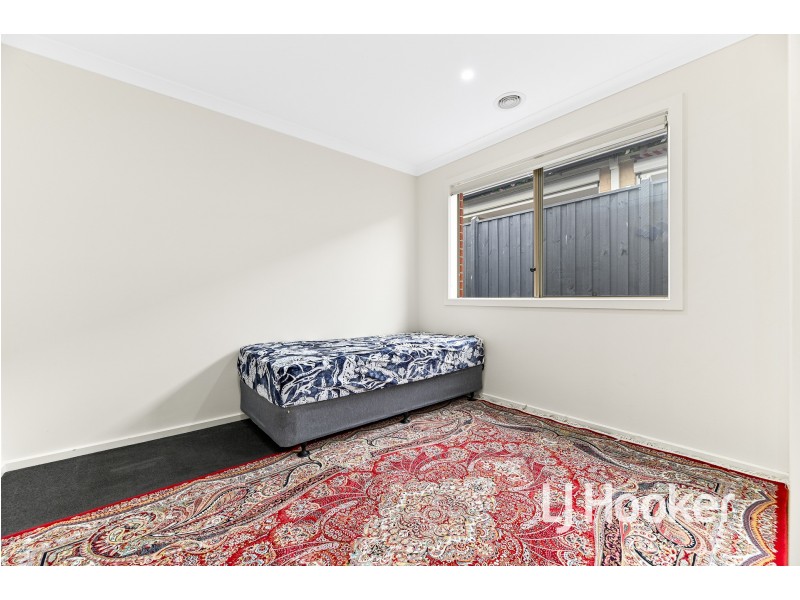 13 Arubi Avenue, Clyde North VIC 3978