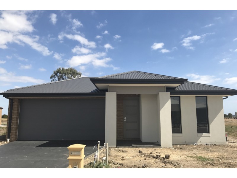 10 Wendy Way, Pakenham VIC 3810