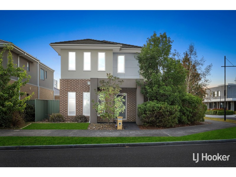 11 Golden Green Street, Pakenham VIC 3810