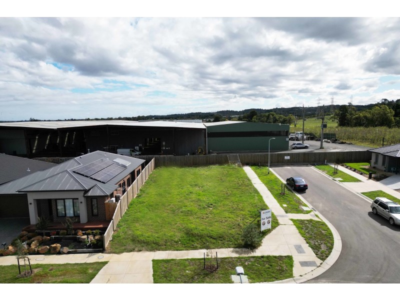 2 Somerset Street, Officer VIC 3809