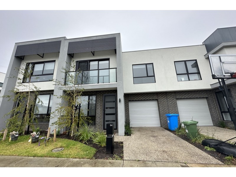 54 Statham View, Cranbourne West VIC 3977