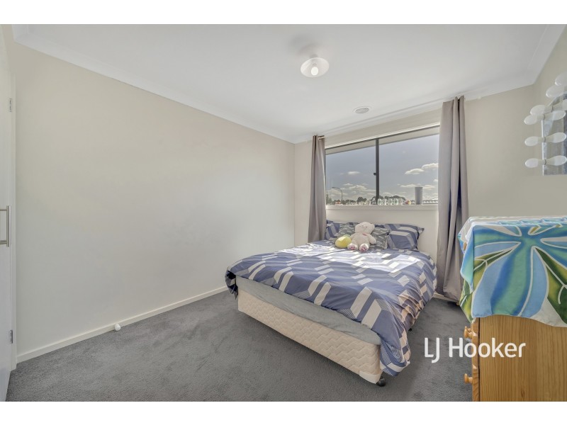 4 Aayana Street, Cranbourne East VIC 3977