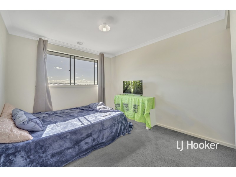 4 Aayana Street, Cranbourne East VIC 3977