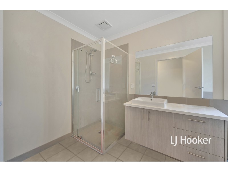 4 Aayana Street, Cranbourne East VIC 3977