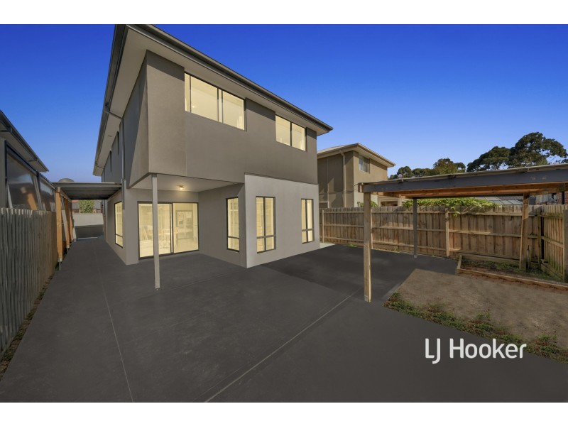 4 Aayana Street, Cranbourne East VIC 3977
