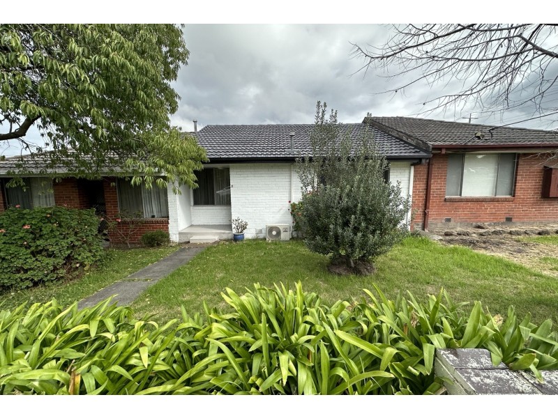 2/13 Rhoden Court, Dandenong North VIC 3175