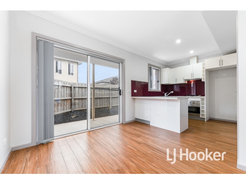 4 Ashford Close, Hampton Park VIC 3976