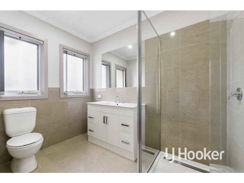 4 Ashford Close, Hampton Park VIC 3976