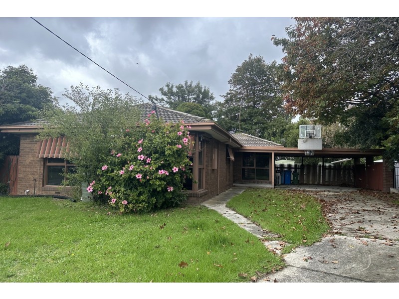 4 Owens Court, Hampton Park VIC 3976