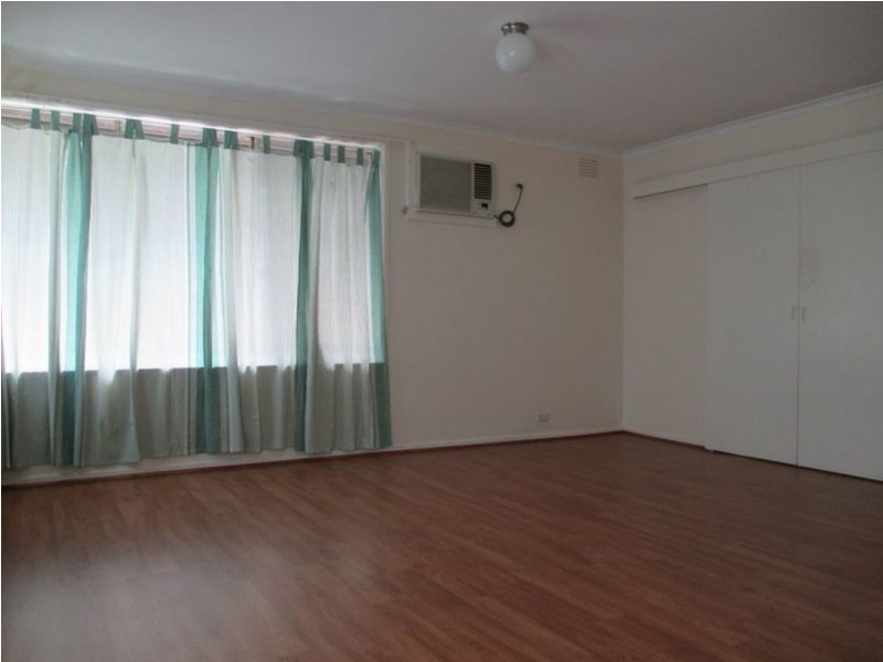 18 Mark Court, Hampton Park VIC 3976