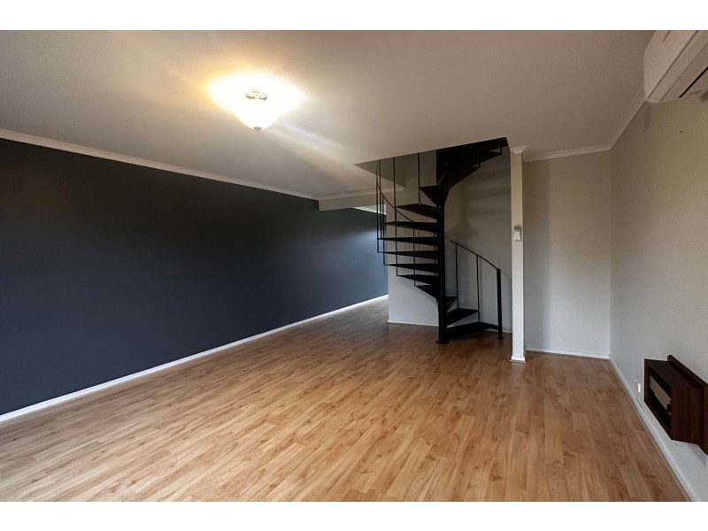 20/132 Somerville Road, Hampton Park VIC 3976